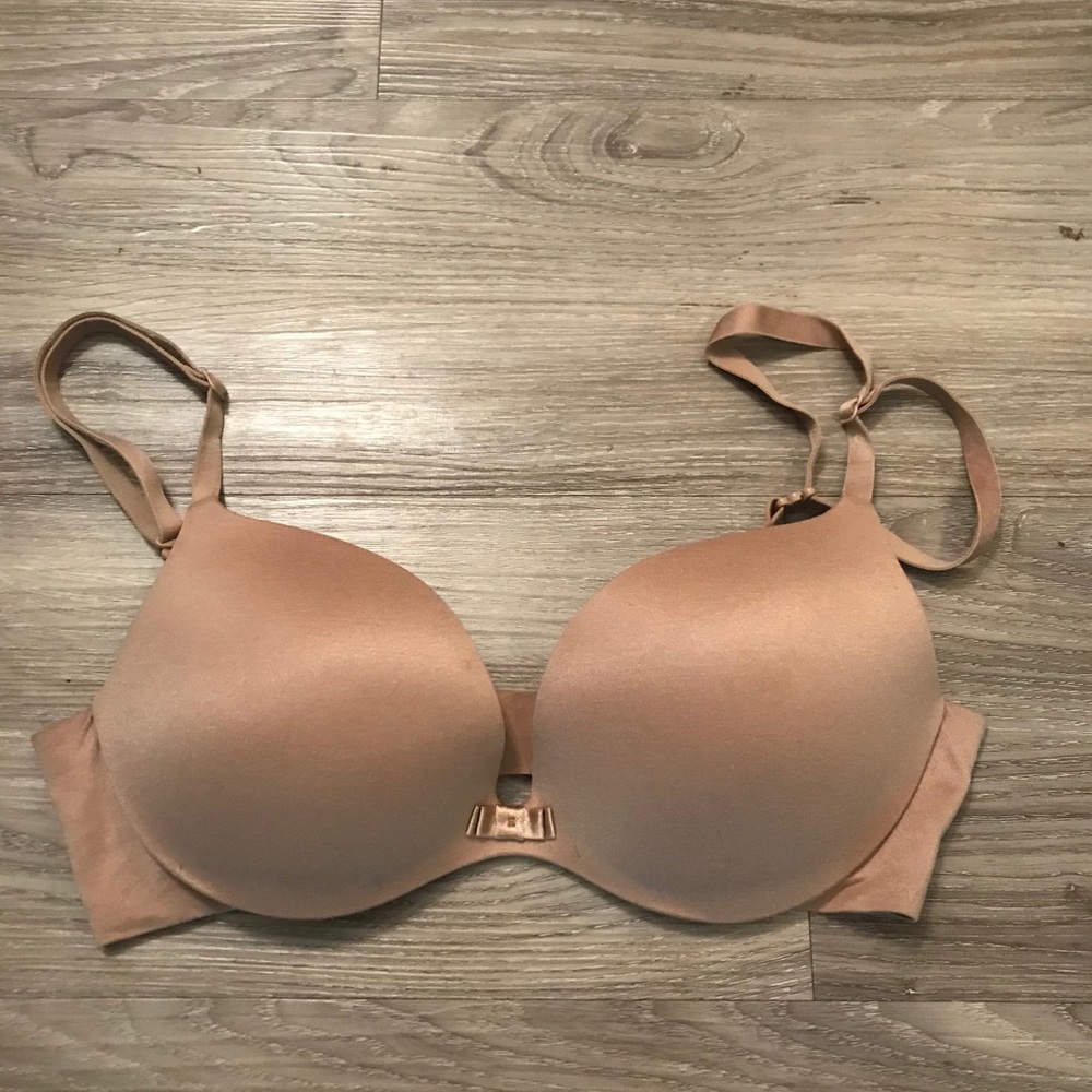 Victoria’s Secret Nude Push Up Bra
